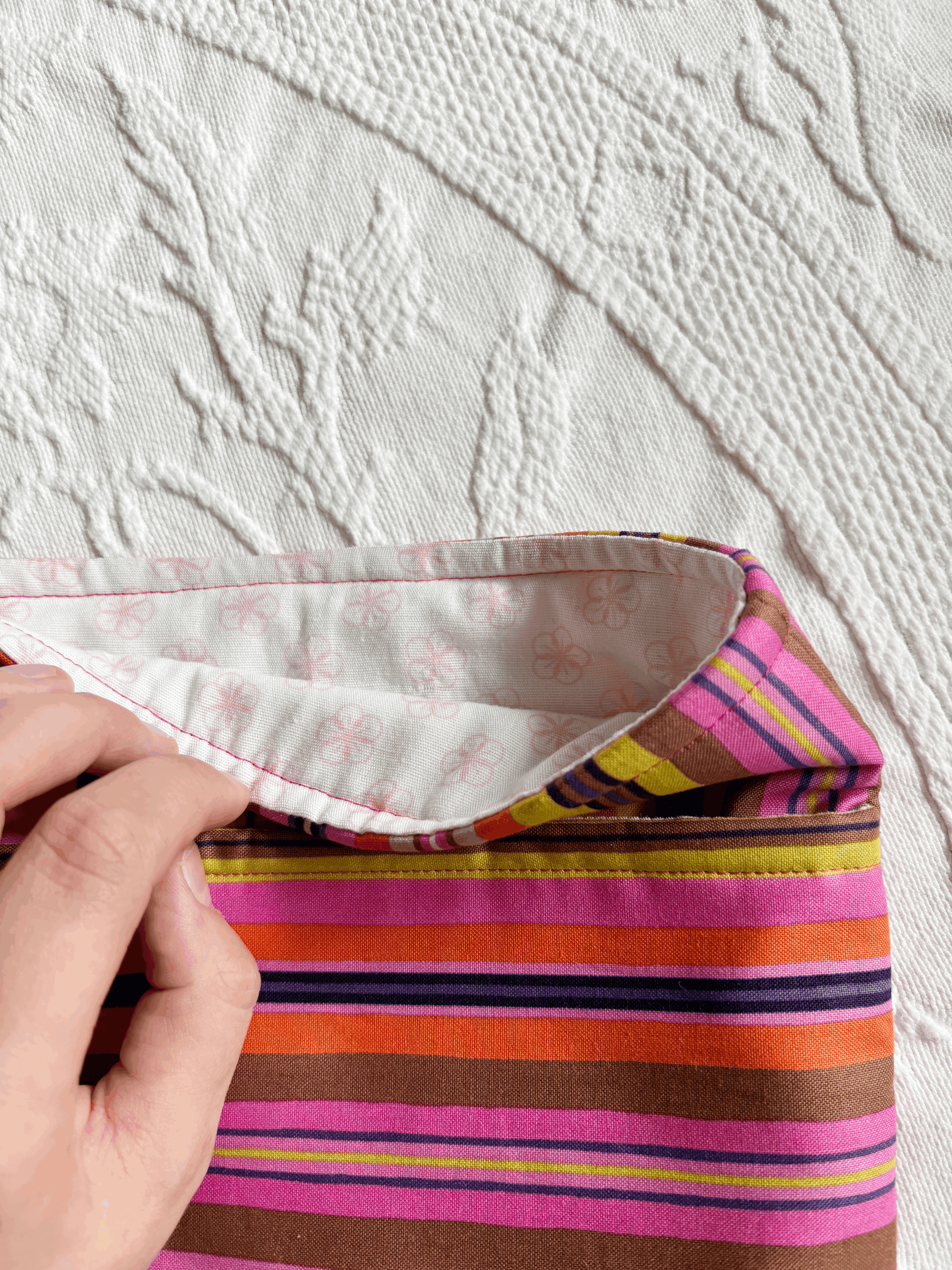 Dawn E-Reader/Book Sleeve